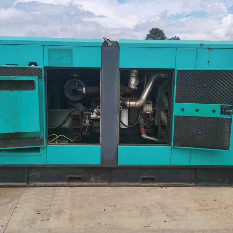 200KW康明斯发电机组出租