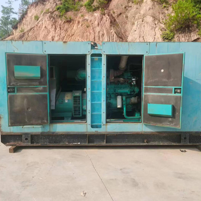 300KW康明斯发电机组出租