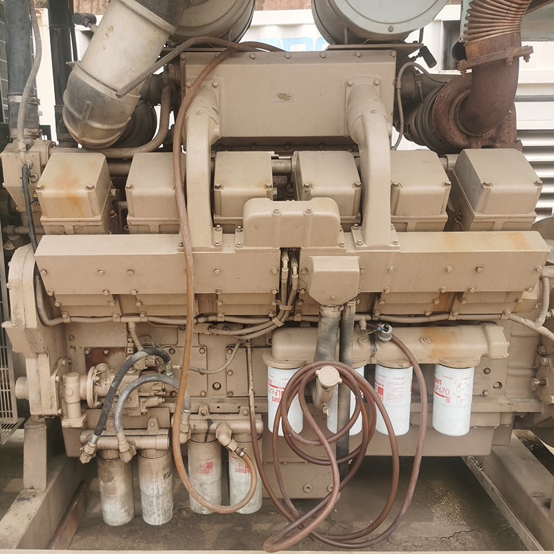 800KW康明斯二手发电机组销售-2018年出厂