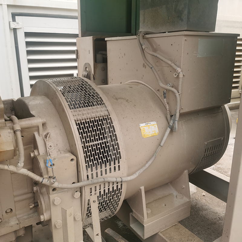 800KW康明斯二手发电机组销售-2018年出厂