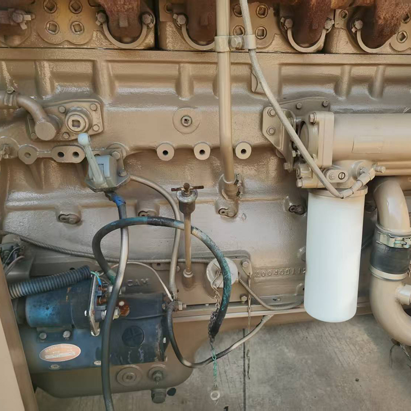 200KW重庆康明斯二手发电机组销售-2004年出厂