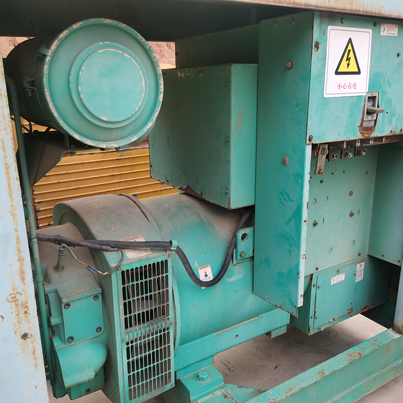 300KW康明斯二手发电机组销售价格-2012年出厂