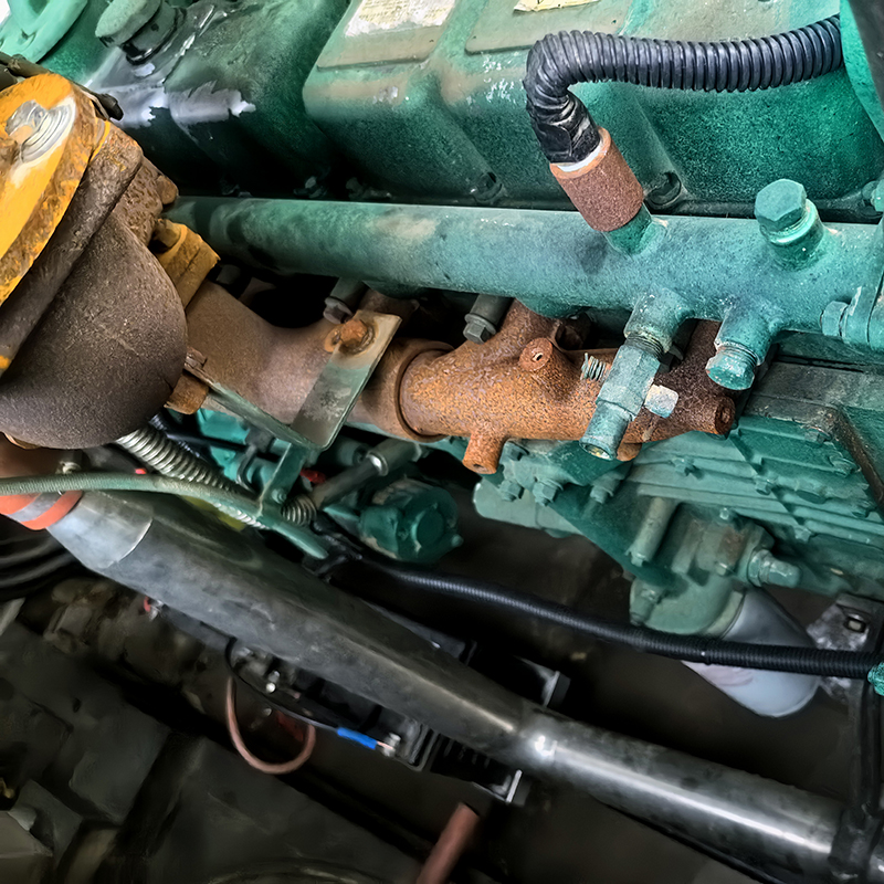 200KW东风康明斯二手发电机组出售价格-2015年出厂