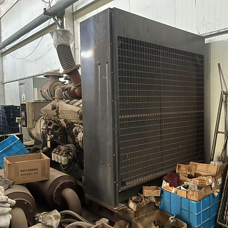 880KW康明斯二手发电机组销售价格-2009年出厂