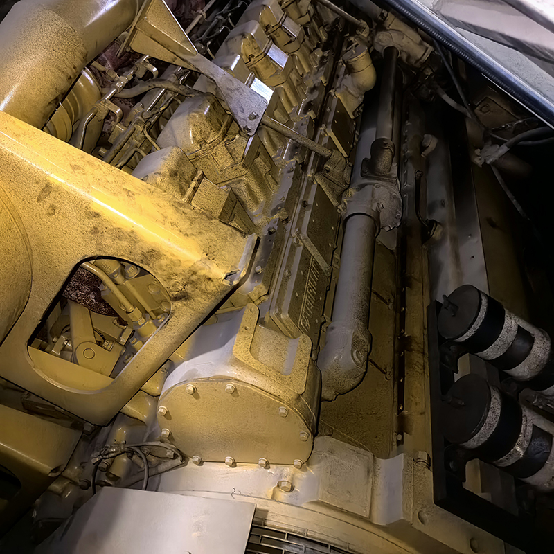 800KW卡特彼勒二手发电机组出售价格-2006年出厂