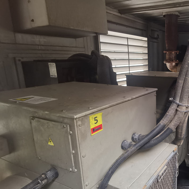 两台500KW玉柴840发电机组出售+并网控制+无锡斯坦福电机+全铜水箱-2019年出厂