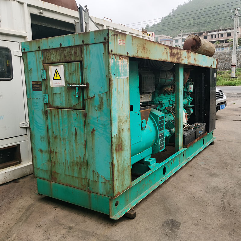 300KW美国康明斯二手发电机组出售-2009年出厂