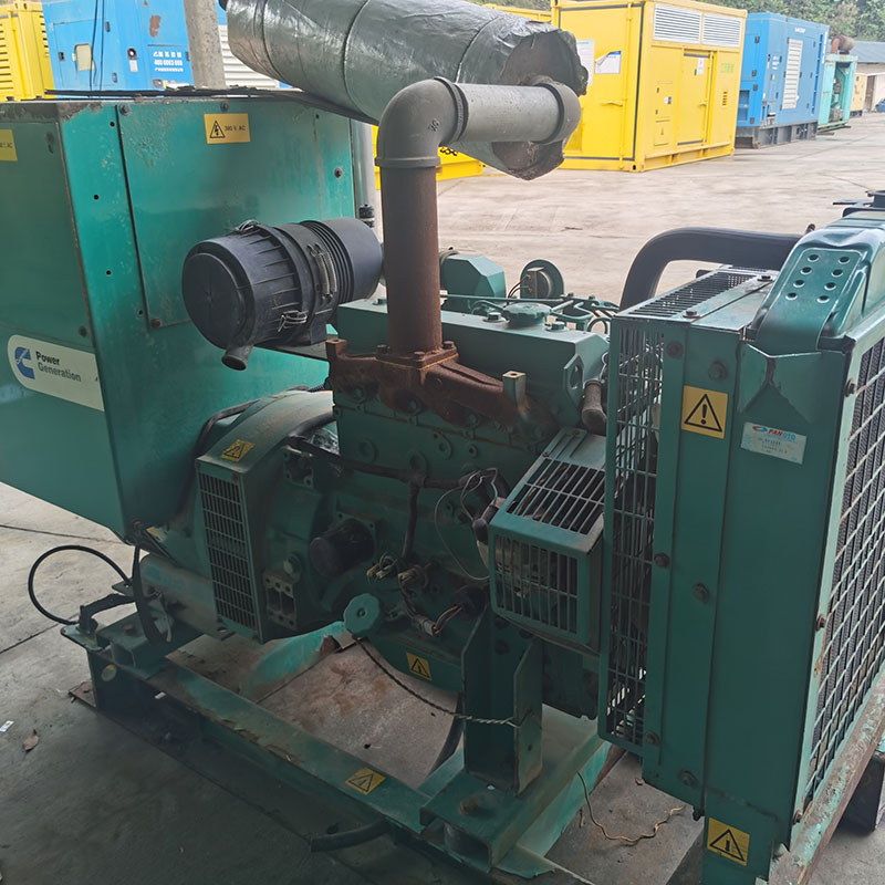 30KW原装进口康明斯二手发电机组出售-2002年出厂