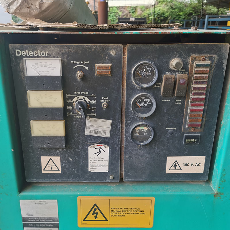 30KW原装进口康明斯二手发电机组出售-2002年出厂