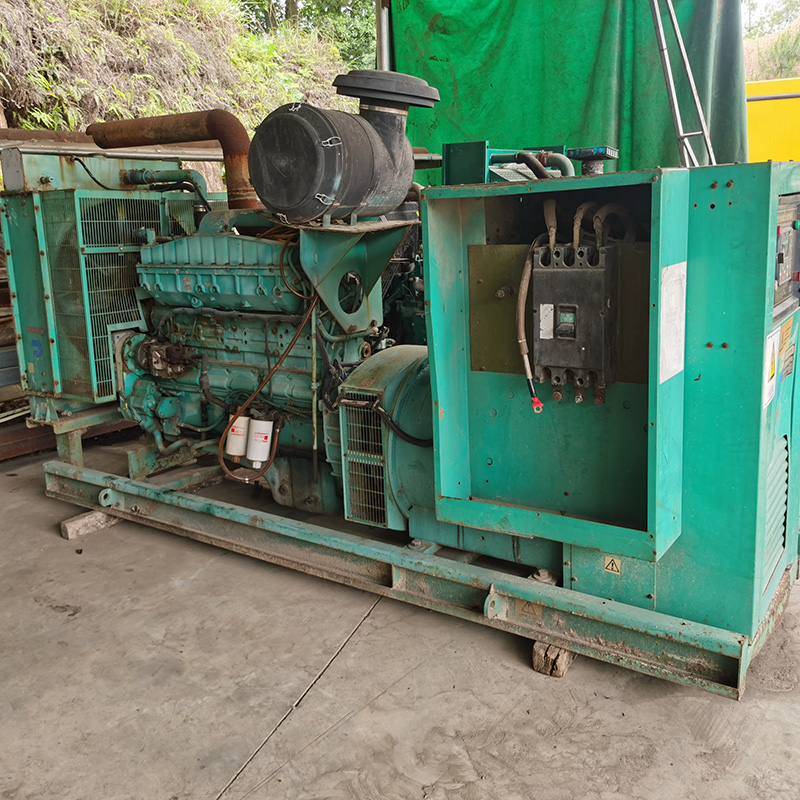300KW美国康明斯二手发电机组销售-2011年出厂