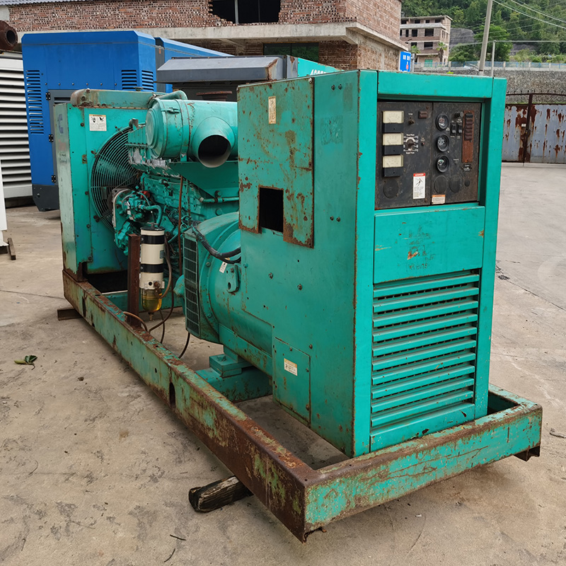 300KW美国康明斯二手发电机组销售厂家-2008年出厂