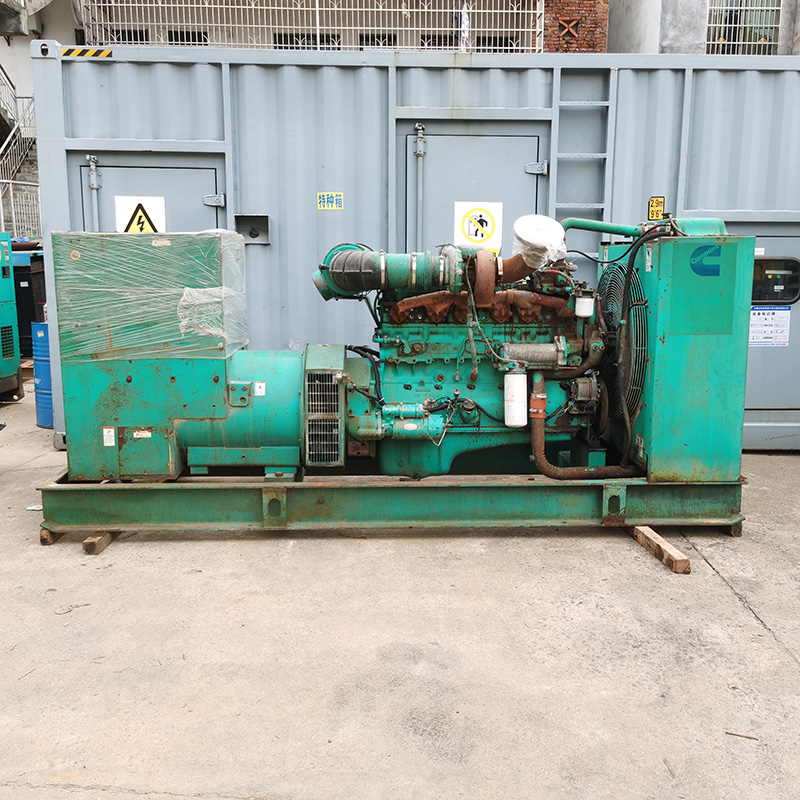 300KW美国康明斯二手发电机组出售价格-2008年出厂