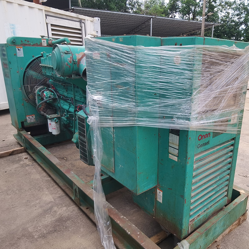 300KW美国康明斯二手发电机组出售价格-2008年出厂