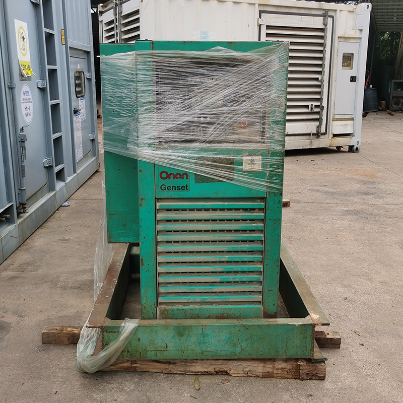 300KW美国康明斯二手发电机组出售价格-2008年出厂